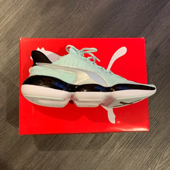 puma mode xt trainers